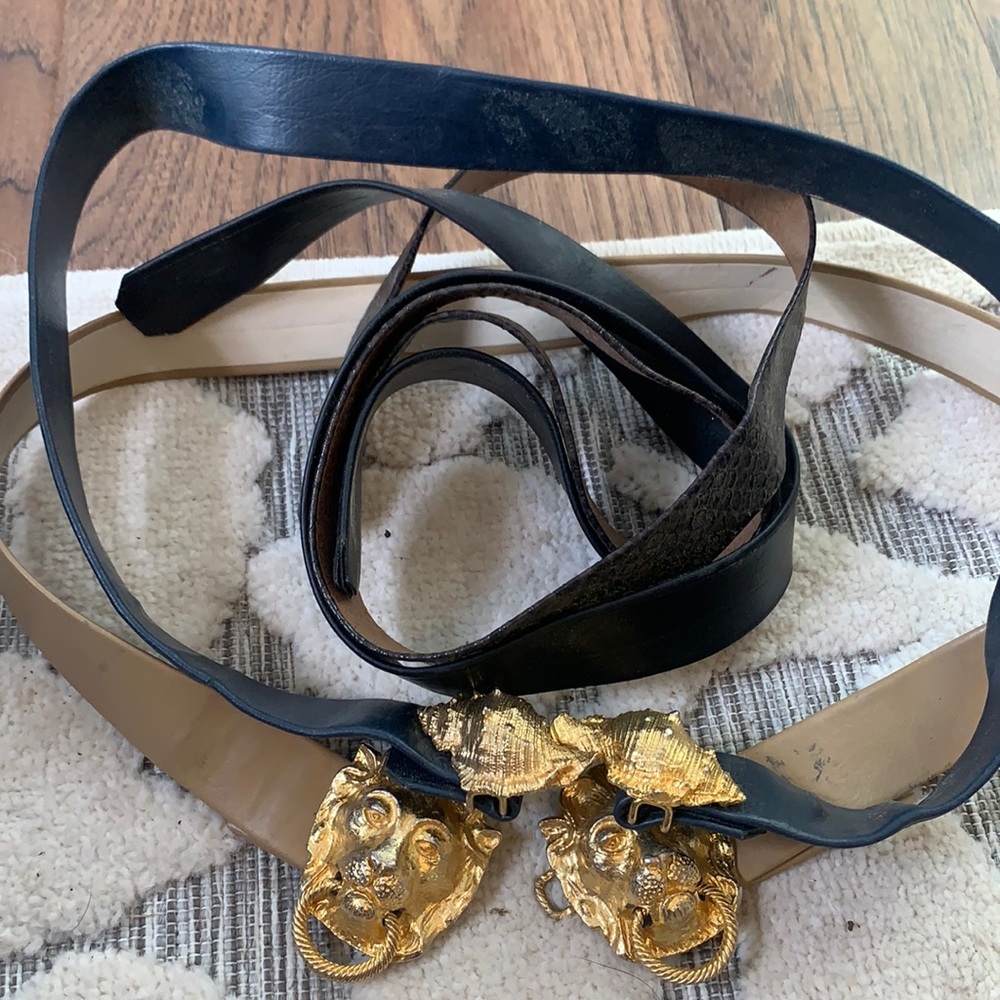 Preppy Gold clasp belts